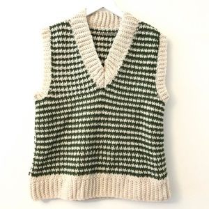 Vintage Hand Made Chunky Houndstooth Green and White V Neck Sweater Vest